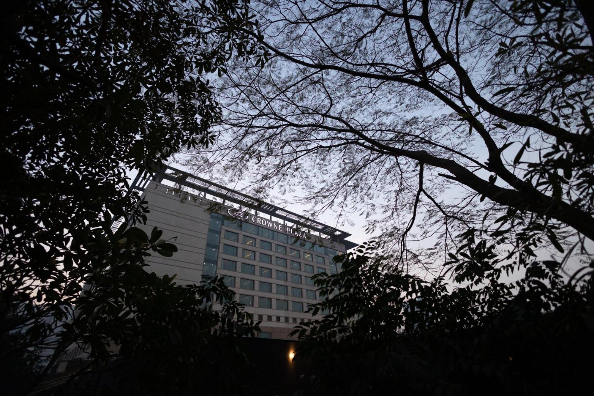 Crowne Plaza Today Gurugram By Ihg Гургаон Экстерьер фото